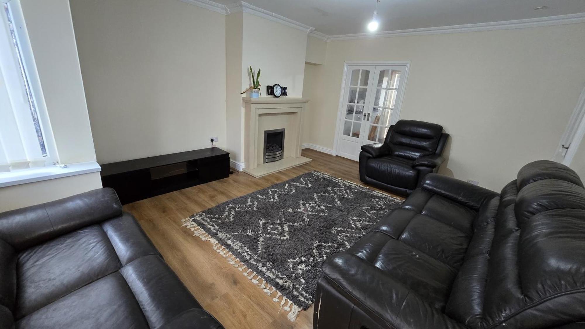 Entire Three Bedroom House In Birmingam Exterior foto