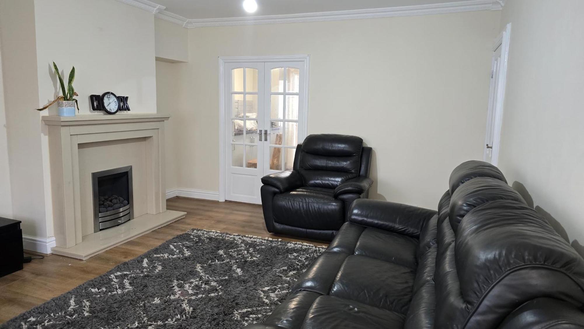Entire Three Bedroom House In Birmingam Exterior foto
