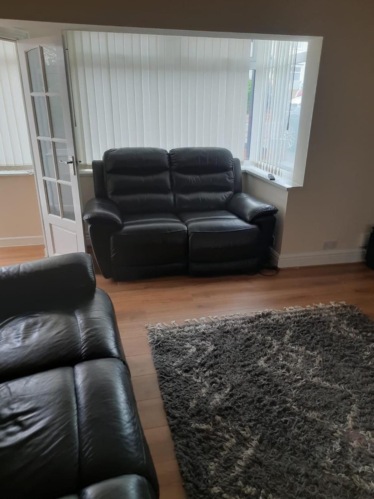 Entire Three Bedroom House In Birmingam Exterior foto